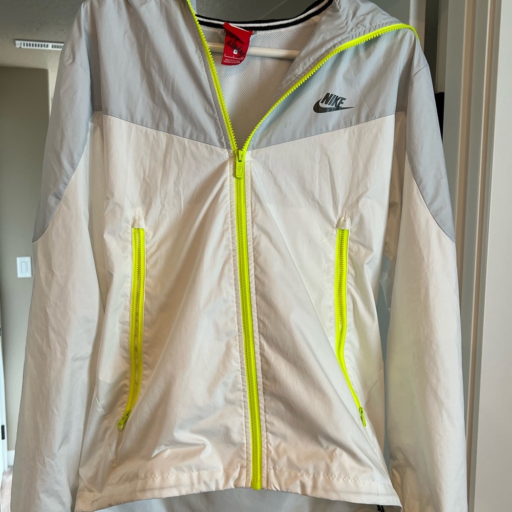 Men’s Nike Performance Windbreaker Jacket-SZ: Small, Nice